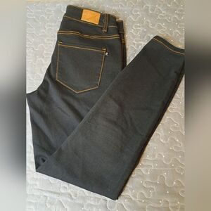 Tahari ankle jeans size 4